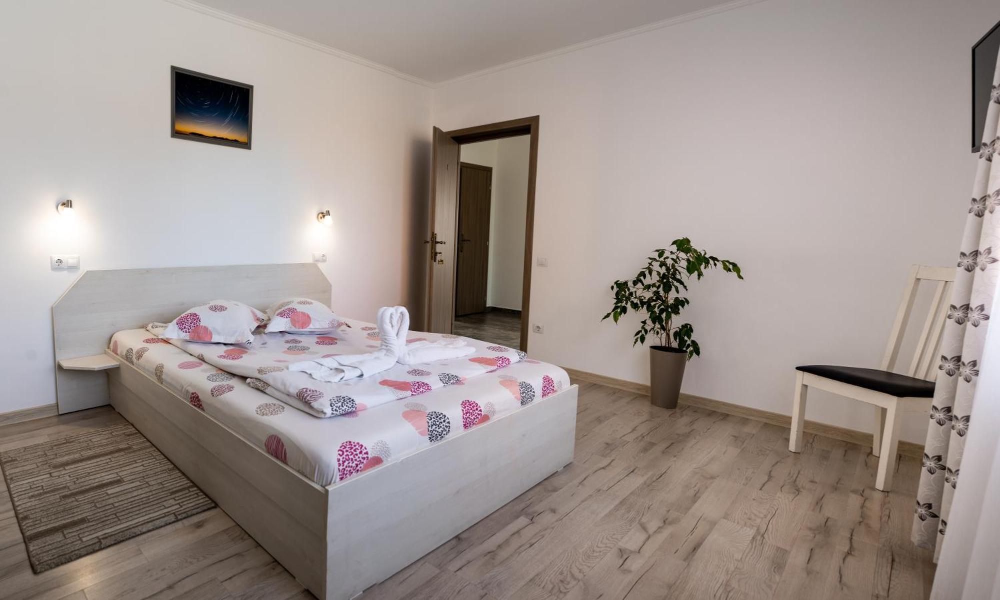 Casa Bokor Hotel Совата Екстериор снимка