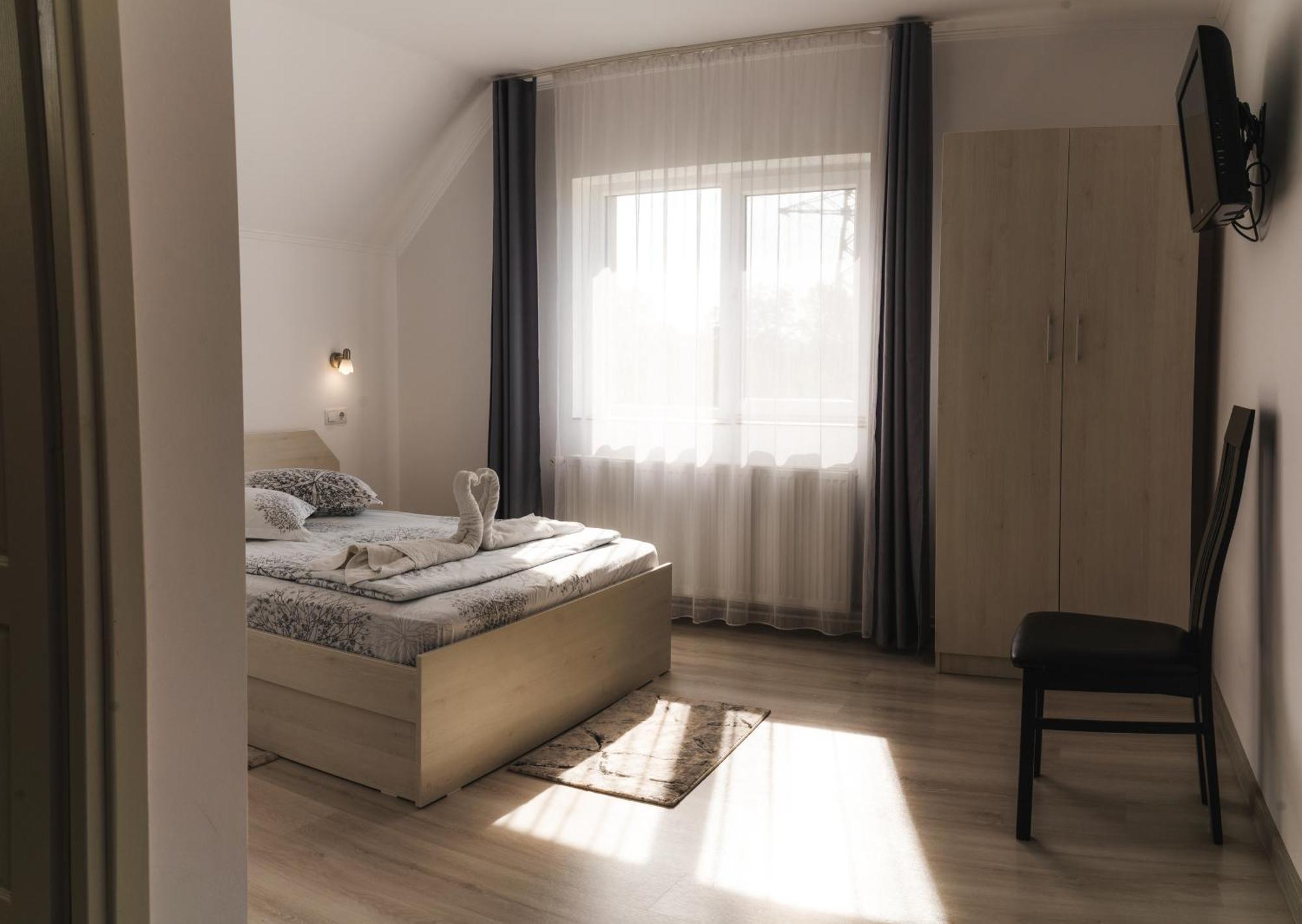 Casa Bokor Hotel Совата Екстериор снимка